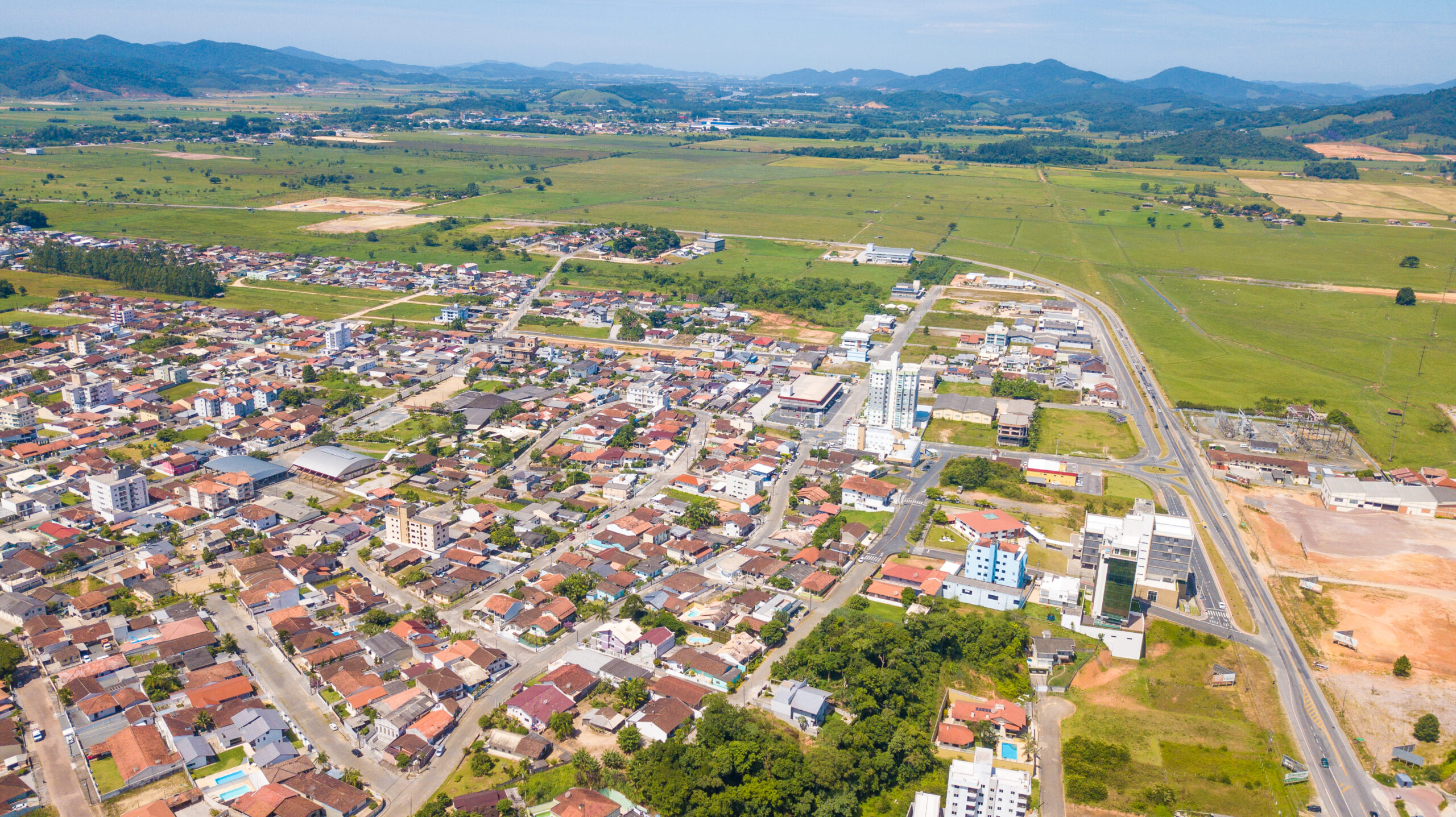 Gaspar atualiza regras para regularização fundiária